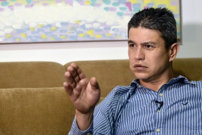 Ram&oacute;n Jos&eacute; Cabrales d&aacute; entrevista &agrave; AFP, em Bogot&aacute;, no dia 29 de mar&ccedil;o de 2016