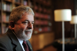 (Arquivo) O ex-presidente Lula participa de uma entrevista para a AFP, em Bras&iacute;lia, no dia 2 de setembro de 2009