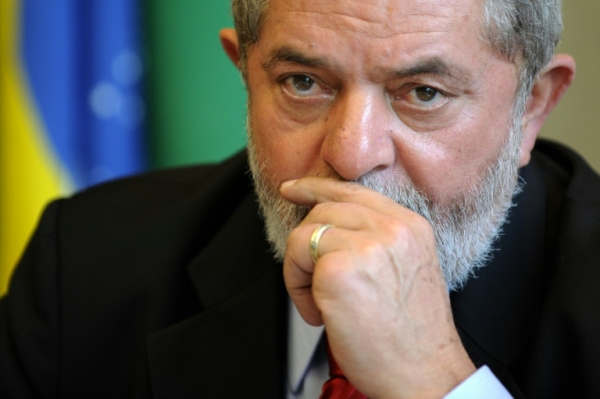 (Arquivo) O ex-presidente Lula participa de uma coletiva de imprensa, em Genebra, Su&iacute;&ccedil;a, em 15 de junho de 2009