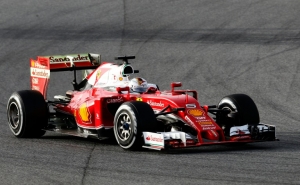 O piloto Sebastian Vettel durante testes, em Montmel&oacute;, Espanha, no dia 22 de fevereiro de 2016
