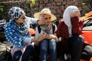 Refugiadas s&iacute;rias chegam &agrave; ilha de Lesbos, no dia 20 de agosto de 2015