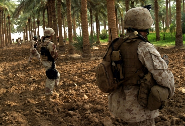 (Arquivo) Combatentes pr&oacute;-governamentais das for&ccedil;as iraquianas na prov&iacute;ncia de Haditha, a oeste de Bagd&aacute;, em 31 de outubro de 2006