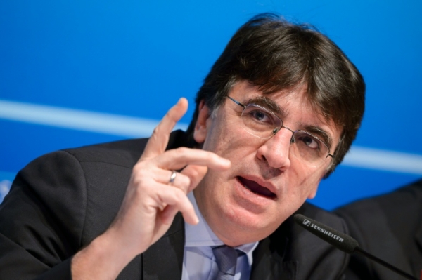 O grego Theodore Theodoridis foi nomeado nesta sexta-feira secret&aacute;rio-geral da Uefa, sucedendo o &iacute;talo-su&iacute;&ccedil;o Gianni Infantino, eleito na semana passada como novo presidente da Fifa.