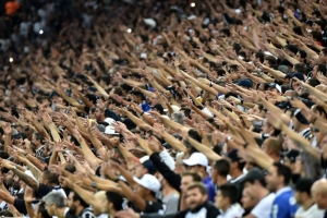 (Arquivo) A torcida do Corinthians, em S&atilde;o Paulo, no dia 16 de mar&ccedil;o de 2016