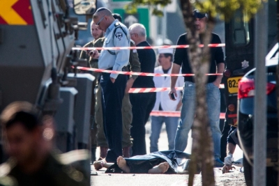 For&ccedil;as de seguran&ccedil;a israelenses isolam &aacute;rea de Hebron ap&oacute;s ataque de palestino que foi morto por agentes