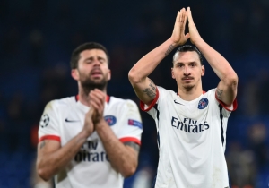 Jogadores do Paris Saint-Germain comemoram ao final da partida contra o Chelsea, em Londres, no dia 9 de mar&ccedil;o de 2016
