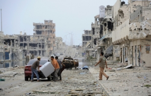 (Arquivo) Destrui&ccedil;&atilde;o na cidade de Sirte, L&iacute;bia, no dia 24 de outubro de 2011