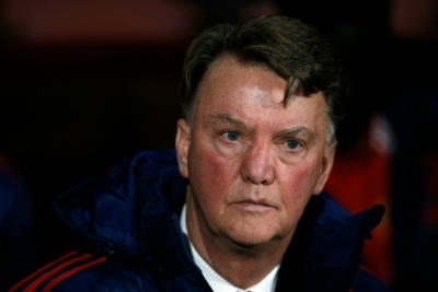 T&eacute;cnico do Manchester United, o holand&ecirc;s Louis van Gaal, dirante partida do Campeonato Ingl&ecirc;s, 12 de dezembro, 2015