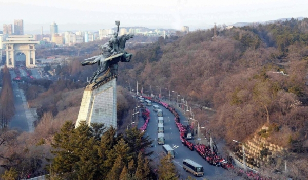 (Arquivo) Vista a&eacute;rea n&atilde;o datada da entrada de Pyongyang, capital da Coreia do Norte