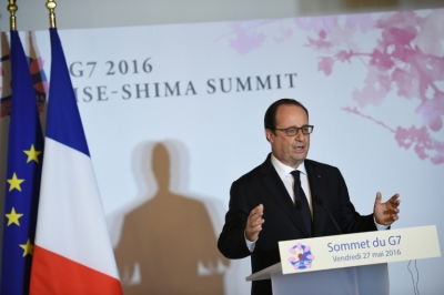 Hollande participa de uma entrevista coletiva no Jap&atilde;o