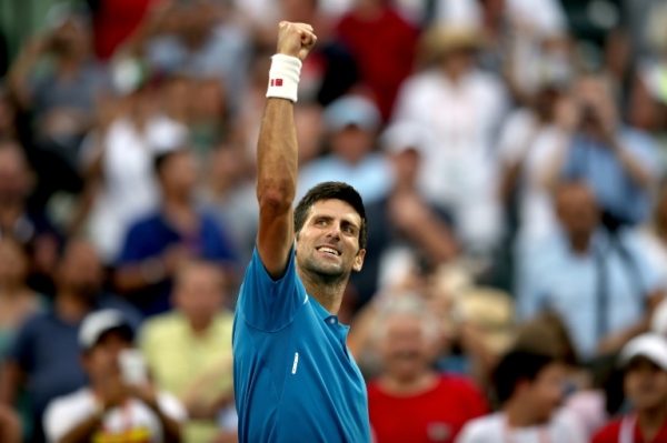 Novak Djokovic durante partida contra Dominic Thiem, em Miami, no dia 29 de mar&ccedil;o de 2016