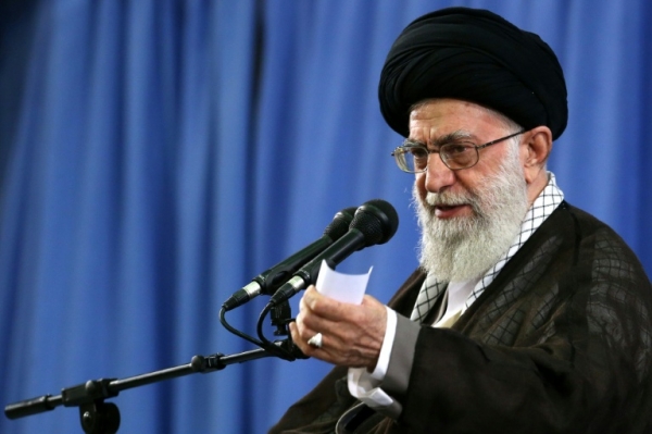 O guia supremo iraniano, o aiatol&aacute; Ali Khamenei, advertiu nesta segunda-feira sobre s objetivos dos Estados Unidos, que querem influenciar as pr&oacute;ximas elei&ccedil;&otilde;es parlamentares de 26 de fevereiro para afastar o Ir&atilde; de seus "objetivos revolucion&aacute;rios".
