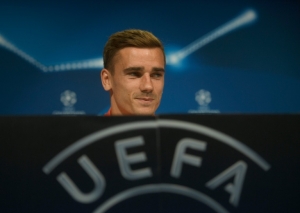 Griezmann responde &agrave;s perguntas dos jornalistas, em 21 de maio, em Madri