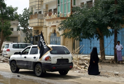 (Arquivo) Ve&iacute;culo do Estado Isl&acirc;mico na cidade iemenita de Jaar