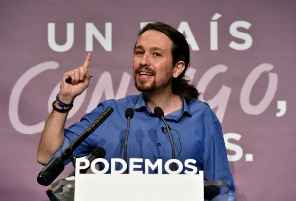 O l&iacute;der do Podemos, Pablo Iglesias, participa de uma entrevista coletiva em Madri