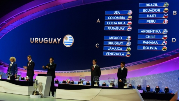 Sorteio dos grupis da Copa Am&eacute;rica Centen&aacute;rio-2016 no Hammerstein Ballroom de Nova York