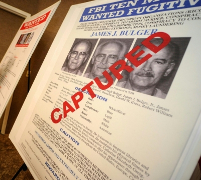 Um ex-agente do FBI se declarou culpado na segunda-feira de perj&uacute;rio e obstru&ccedil;&atilde;o da justi&ccedil;a ao admitir que mentiu em 2013 durante o julgamento do outrora chefe da m&aacute;fia em Boston, James "Whitey" Bulger.