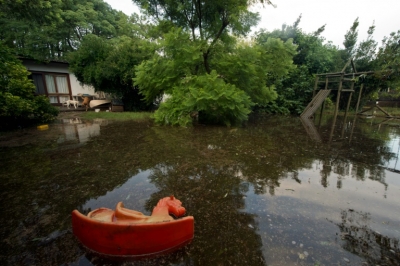 (Arquivo) Rua inundada no Uruguai