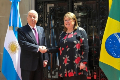 Os chanceleres da Argentina, Susana Malcorra, e do Brasil, Mauro Vieira, em Buenos Aires, no dia 14 de janeiro de 2016