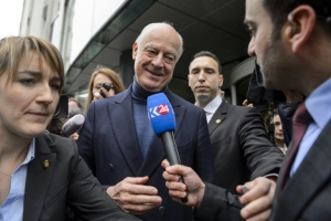 (31 jan) O enviado da ONU para a S&iacute;ria, Staffan de Mistura, deixa uma reuni&atilde;o com a oposi&ccedil;&atilde;o s&iacute;ria em Genebra