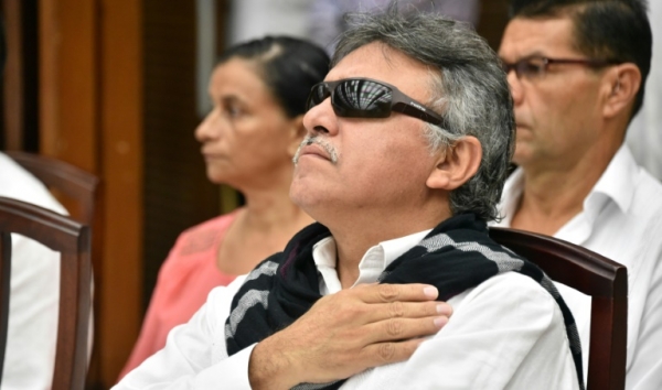 O negociador das Farc Jes&uacute;s Santrich em Havana no dia 15 de dezembro
