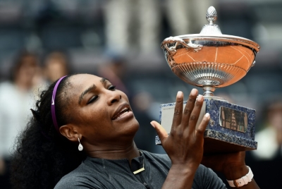 Serena Williams comemora vit&oacute;ria do torneio de Roma, no dia 15 de maio de 2016