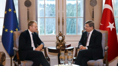 O presidente do Conselho Europeu, o polon&ecirc;s Donald Tusk, abordar&aacute; nesta sexta-feira em Istambul com o presidente turco, Recep Tayyip Erdogan, a crise migrat&oacute;ria que atinge a Europa, com mais de 1,25 milh&atilde;o de solicitantes de asilo em 2015.