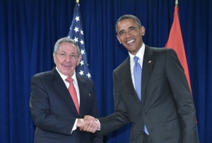 O presidente cubano, Raul Castro, e o presidente americano, Barack Obama, em Nova York, no dia 29 de setembro de 2015