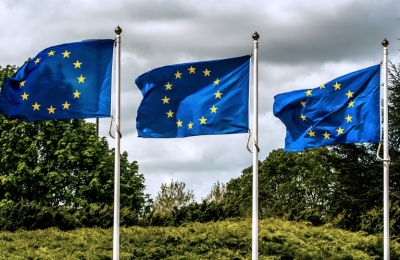 (Arquivo) Bandeiras da Uni&atilde;o Europeia s&atilde;o vistas em Lille, Fran&ccedil;a, no dia 18 de abril de 2014