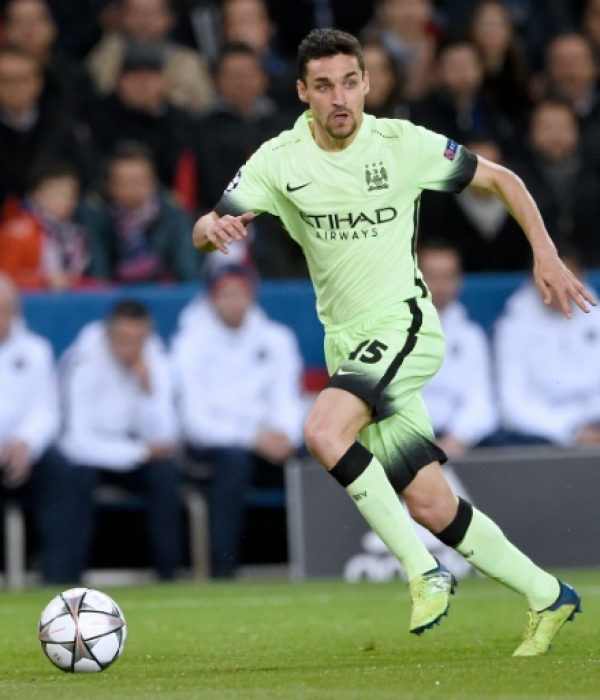 Manchester City's Spanish midfielder Jesus Navas controls the ball during the UEFA Champions League quarter final football match between Paris Saint Germain (PSG) and Manchester City on April 6, 2016 at the Parc des Princes stadium in Paris.