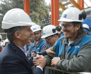 A oposi&ccedil;&atilde;o na Argentina insistiu nesta ter&ccedil;a-feira em pedir explica&ccedil;&otilde;es ao presidente Mauricio Macri, cujo nome apareceu em uma segunda empresa offshore, depois que foi revelado que figurava como diretor de uma empresa constitu&iacute;da nas Bahamas, conhecida pelo vazamento dos "Panama Papers"