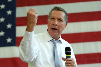 (Arquivo) O pr&eacute;-candidato republicano John Kasich