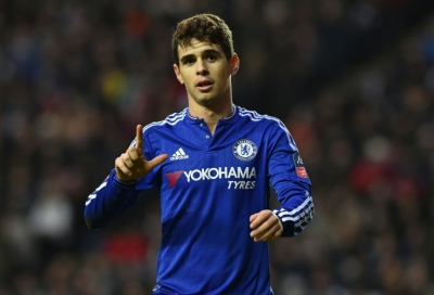 Oscar comemora um dos gols que marcou para o Chelsea, em 31 de janeiro, em Milton Keynes