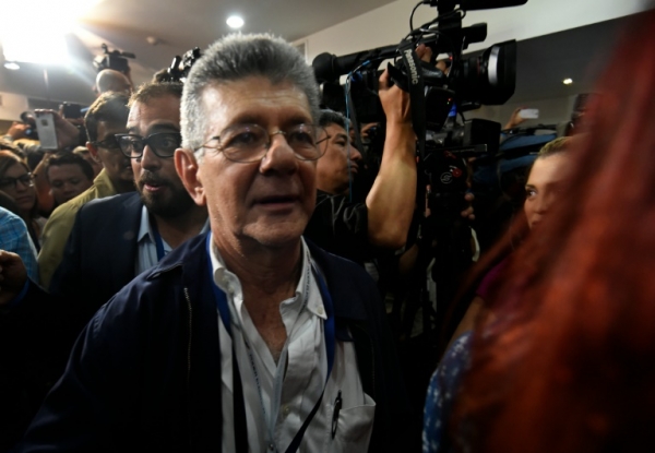 O deputado reeleito Henry Ramos Allup, porta-voz da coaliz&atilde;o opositora Mesa da Unidade Democr&aacute;tica (MUD), em Caracas, no dia 7 de dezembro de 2015
