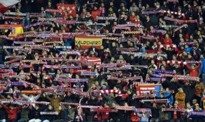 (Arquivo) Torcedores do Atl&eacute;tico de Madri, em Madri, no dia 25 de novembro de 2015