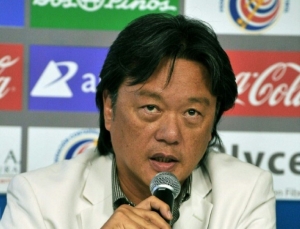 (Arquivo) O ex-presidente da Federa&ccedil;&atilde;o Costarriquenha de Futebol (Fedefutbol) Eduardo Li participa de coletiva de imprensa, em San Jos&eacute;, no dia 17 de maio de 2011