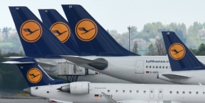 (A companhia a&eacute;rea alem&atilde; Lufthansa anunciou neste domingo a suspens&atilde;o de seus voos &agrave; Venezuela devido &agrave; crise econ&ocirc;mica e ao controle cambial em vigor no pa&iacute;s, afetado pela queda dos pre&ccedil;os do petr&oacute;leo.