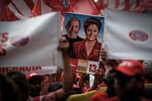 O publicit&aacute;rio das campanhas presidenciais da presidente Dilma e do ex-presidente Lula, investigado pela Justi&ccedil;a por receber sal&aacute;rios no exterior que seriam provenientes de subornos na Petrobras, foi preso, nesta ter&ccedil;a-feira, quando chegava a S&atilde;o Paulo