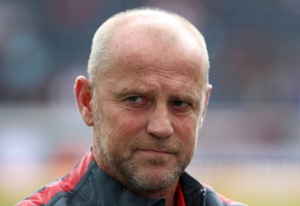 (Arquivo) O t&eacute;cnico do Eintracht Frankfur, Thomas Schaaf, em Frankfurt, no dia 14 de setembro de 2014