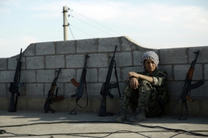 (Arquivo) As for&ccedil;as do regime s&iacute;rio travavam nesta ter&ccedil;a-feira violentos combates contra o grupo Estado Isl&acirc;mico na periferia de uma cidade-chave perto de Palmira