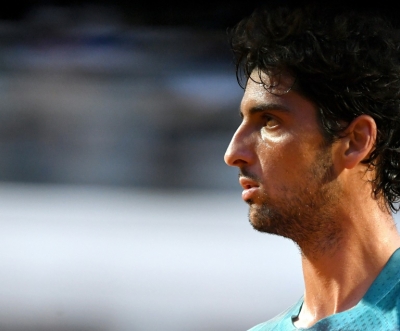 (Arquivo) Thomaz Bellucci durante partida contra Novak Djokovic, em Roma, no dia 12 de maio de 2016