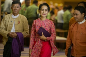 (Arquivo) A ganhadora do Nobel da Paz Aung San Suu Kyi