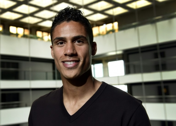 (17 mai) Varane concede uma entrevista &agrave; AFP em Madri