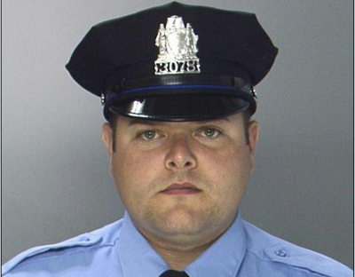 (Arquivo) O agente Jesse Hartnett, que ficou ferido ap&oacute;s ataque de um simpatizante do grupo Estado Isl&acirc;mico, na Filad&eacute;lfia