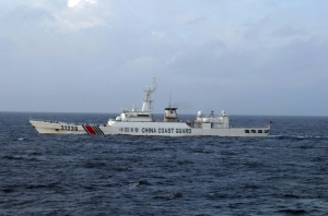 Navio da guarda-costeira chinesa perto de ilhas disputadas