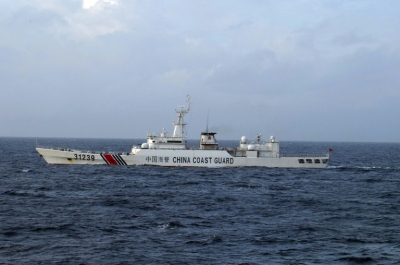 Navio da guarda-costeira chinesa perto de ilhas disputadas