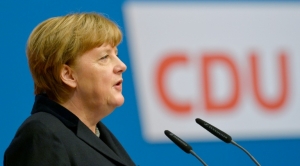 Merkel discursa no congresso anual da CDU, em Karlsruhe