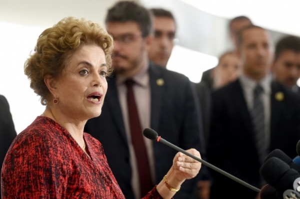 A presidente Dilma Rousseff participa de coletiva de imprensa, em Bras&iacute;lia, no dia 16 de mar&ccedil;o de 2016