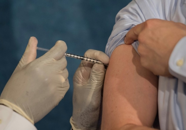 (Arquivo) A primeira vacina do mundo contra o v&iacute;rus sincicial respirat&oacute;rio (VSR), uma doen&ccedil;a de alta incid&ecirc;ncia mundial em crian&ccedil;as e provoca dificuldades respirat&oacute;rias graves, foi desenvolvida por cientistas chilenos que esperam disponibiliz&aacute;-la ao p&uacute;blico em quatro ou cinco anos