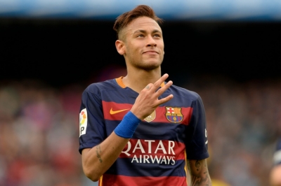 Neymar, do Barcelona, comemora gol durante partida contra o Espanyol, em Barcelona, no dia 8 de maio de 2016